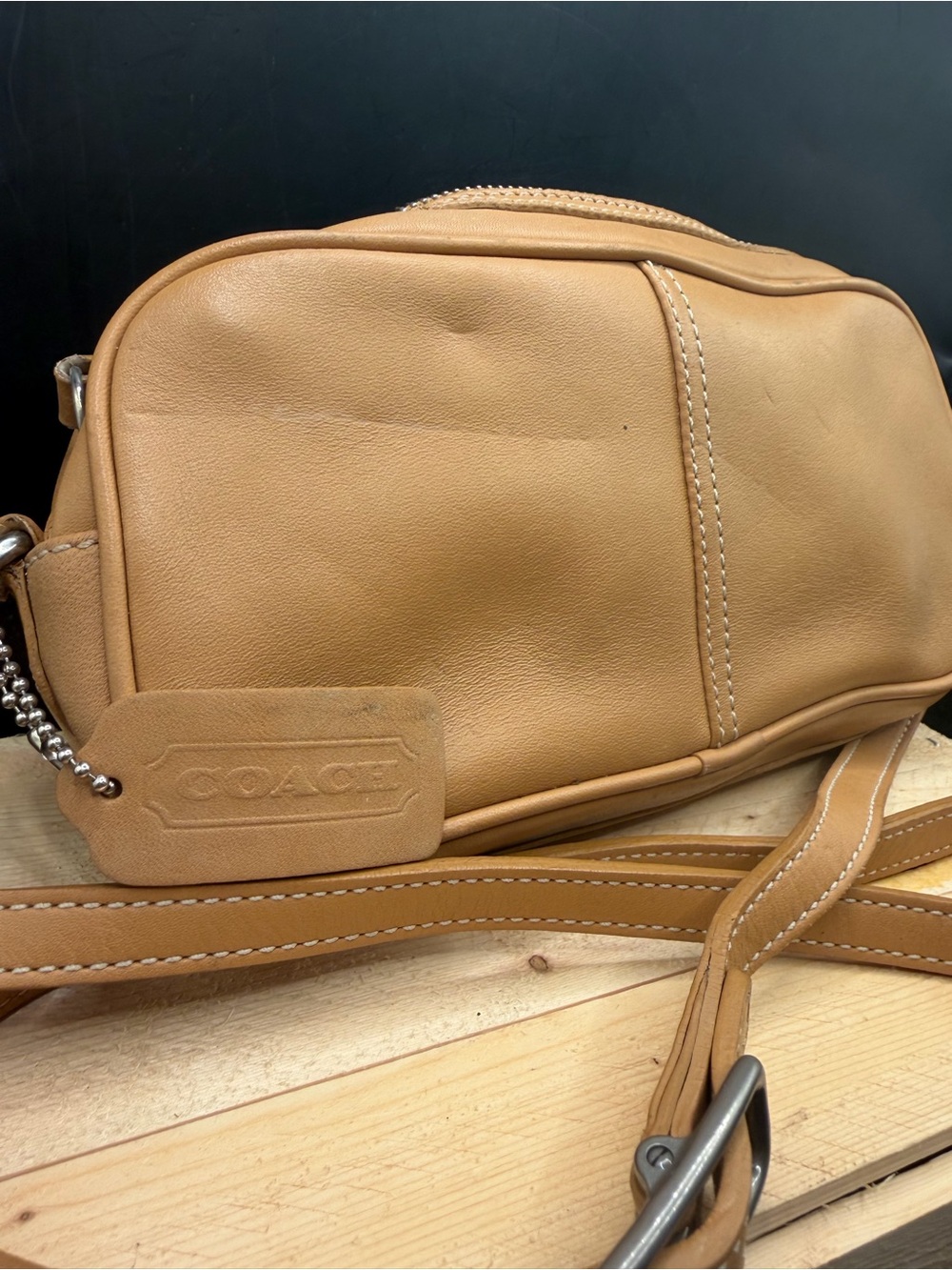 Vintage Coach M2P-9589 Tan Glove Tanned Leather Crossbody Shoulder Bag USA Era - Picture 2 of 9